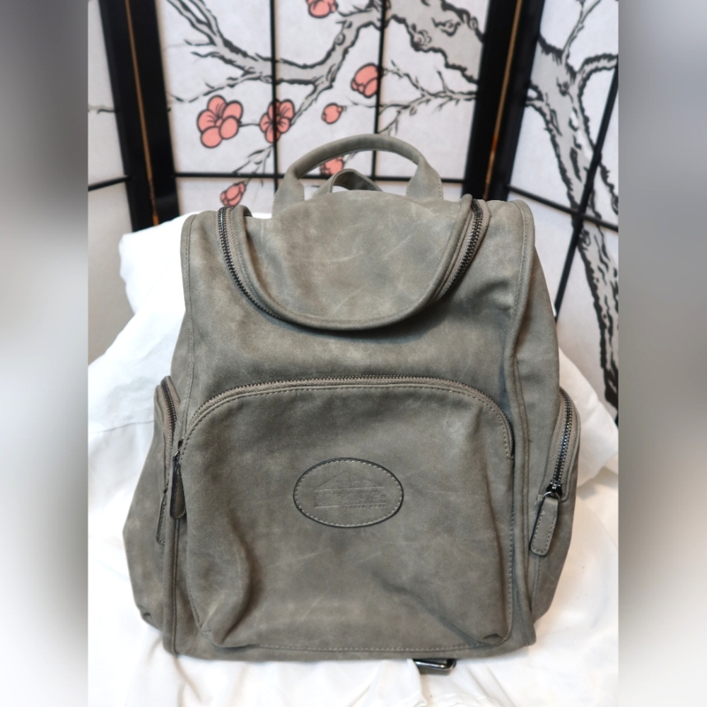 Portage Travel Gear Stylish Gray Women's Backpack
